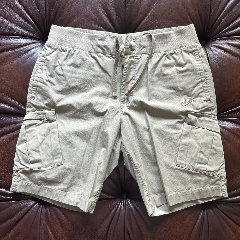 Mens Nike FC Woven Venom Cargo Shorts (XL) Beige